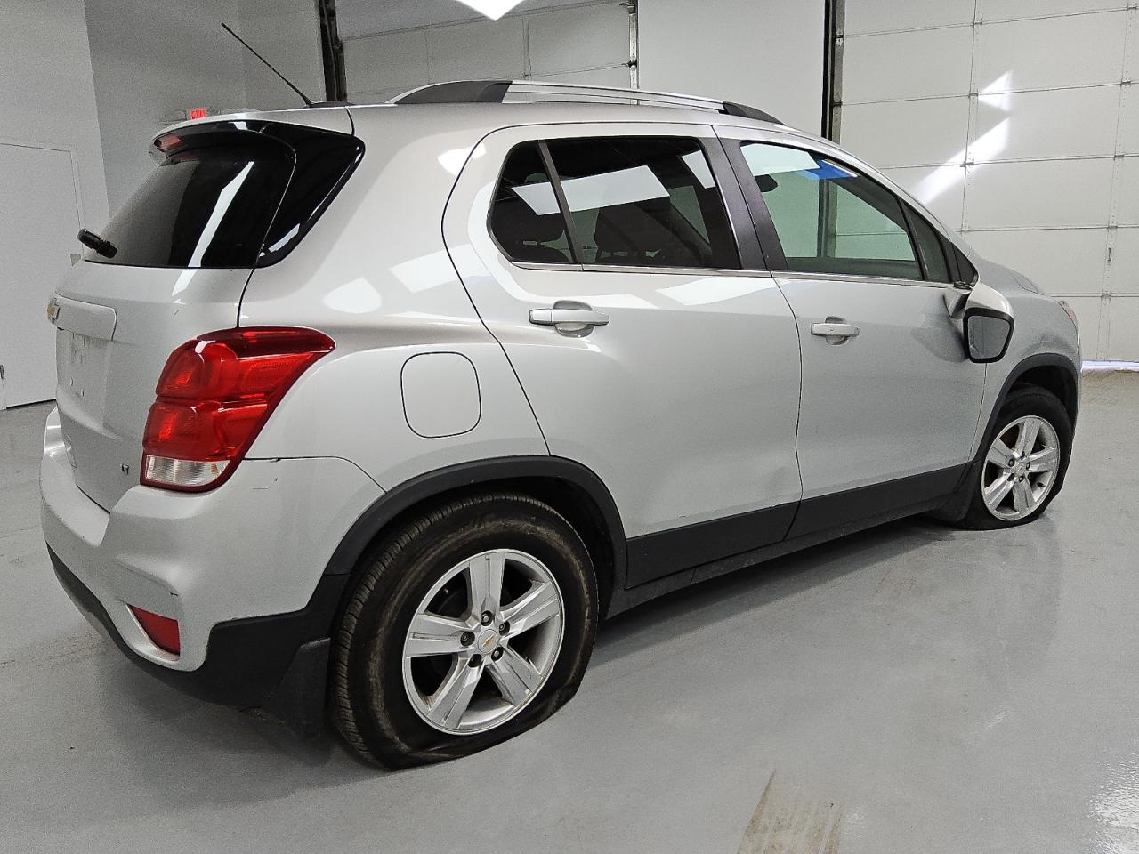 2020 Chevrolet Trax - Image 3