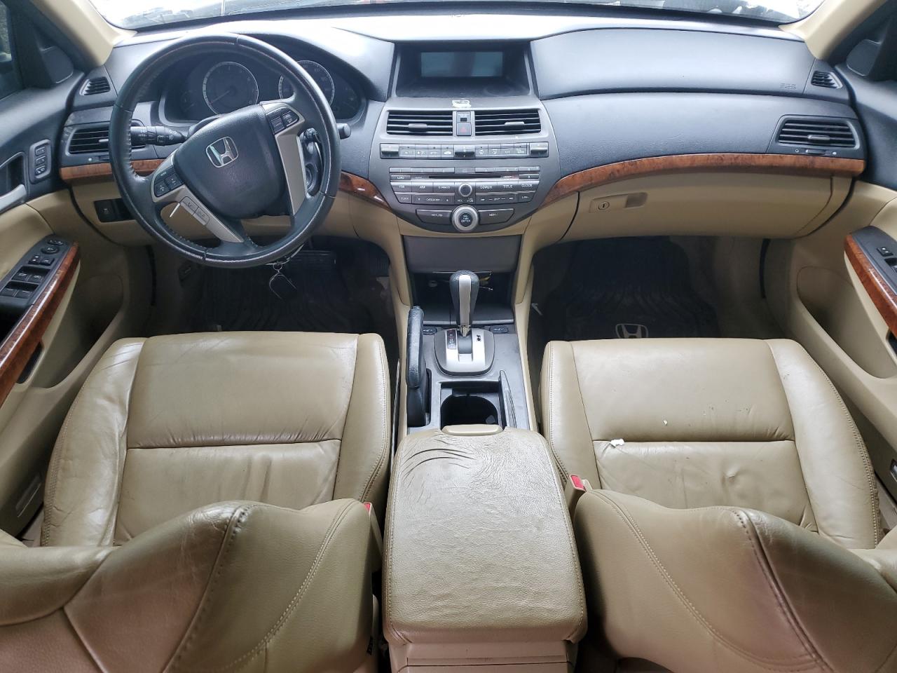 2011 Honda Accord - Image 8