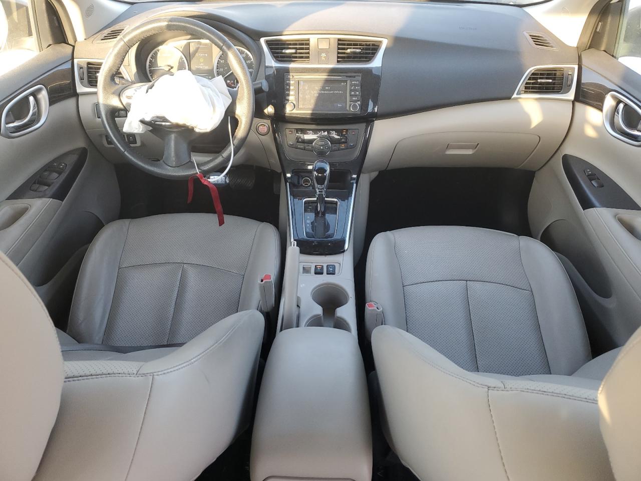 2016 Nissan Sentra - Image 8