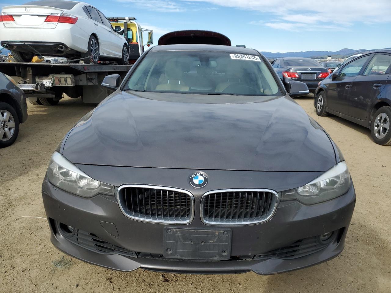 VIN WBA3C1C57DF443389 2013 BMW 3 SERIES no.5