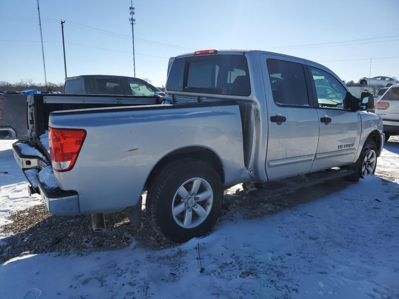 2010 Nissan Titan - Image 3