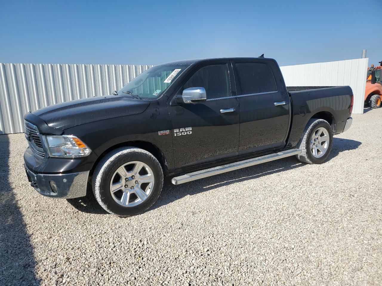 VIN 1C6RR6LT4HS684015 2017 RAM 1500 no.1