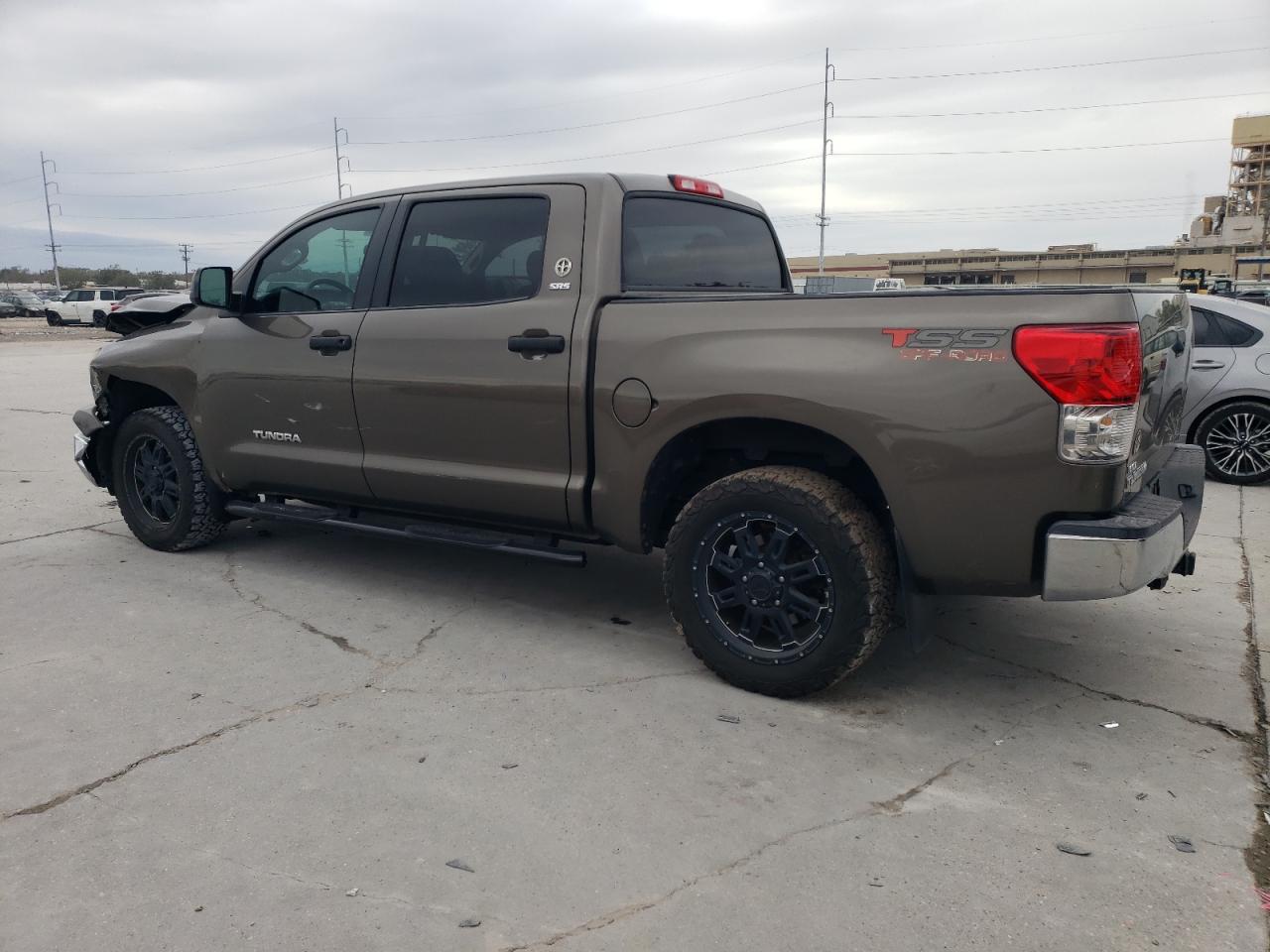 2013 Toyota Tundra - Image 2