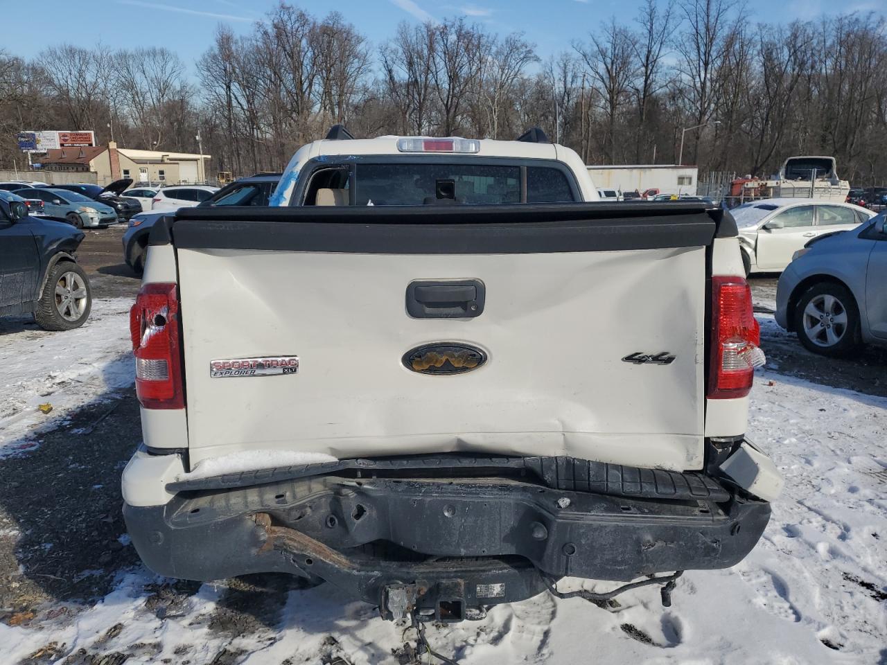 2008 Ford Explorer Sport Trac Xlt VIN: 1FMEU51E58UB26324 Lot: 87275854