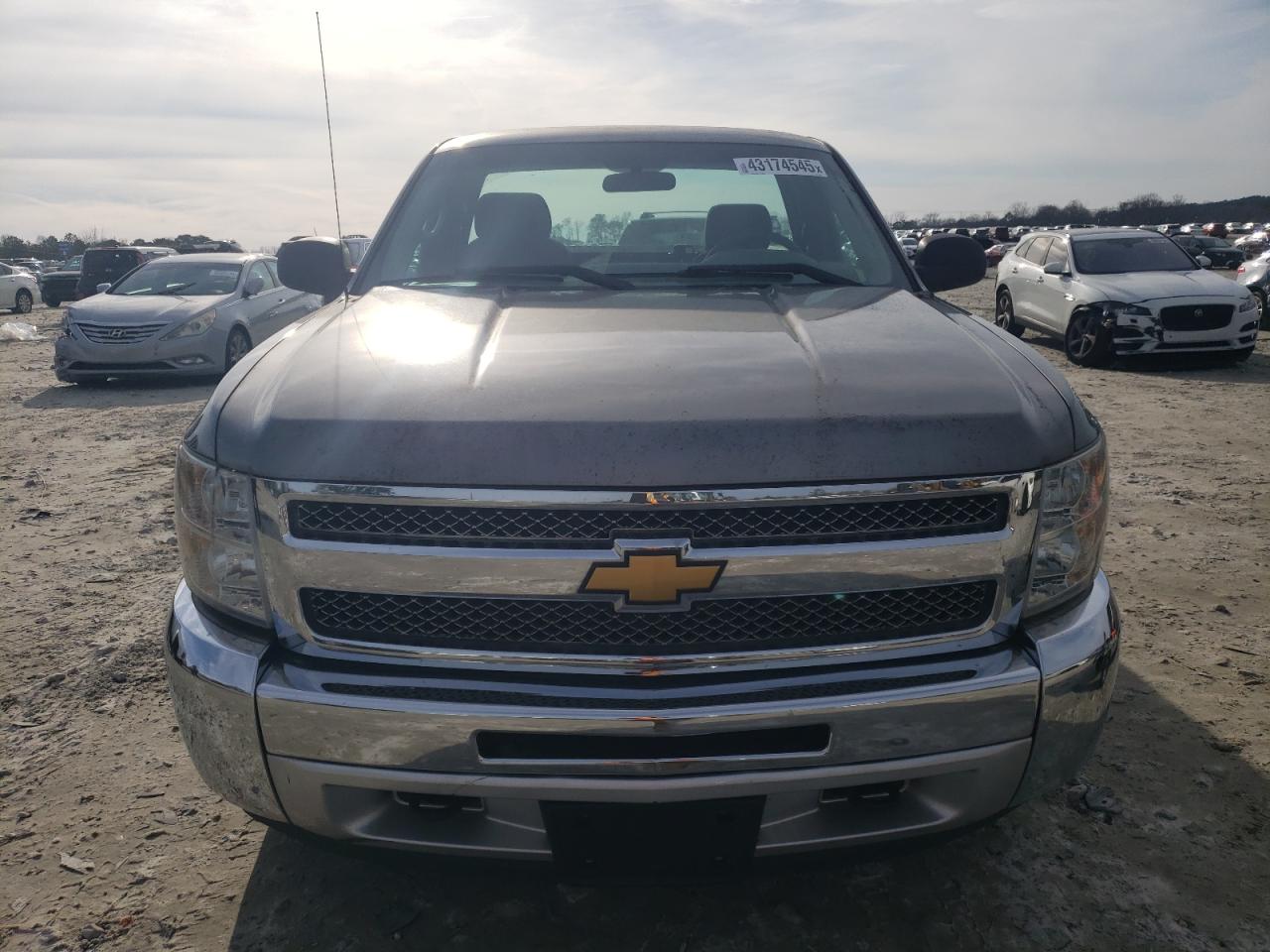 2013 Chevrolet Silverado - Image 5