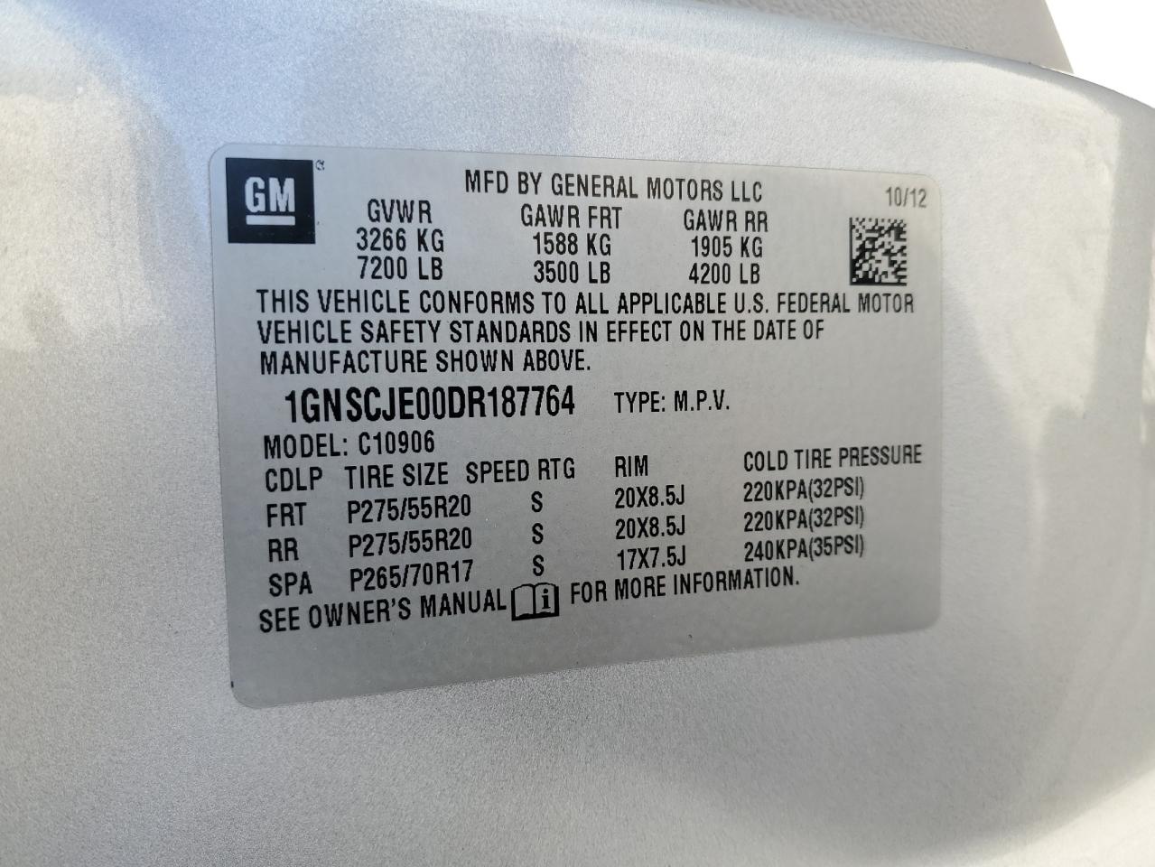 2013 Chevrolet Suburban - Image 13