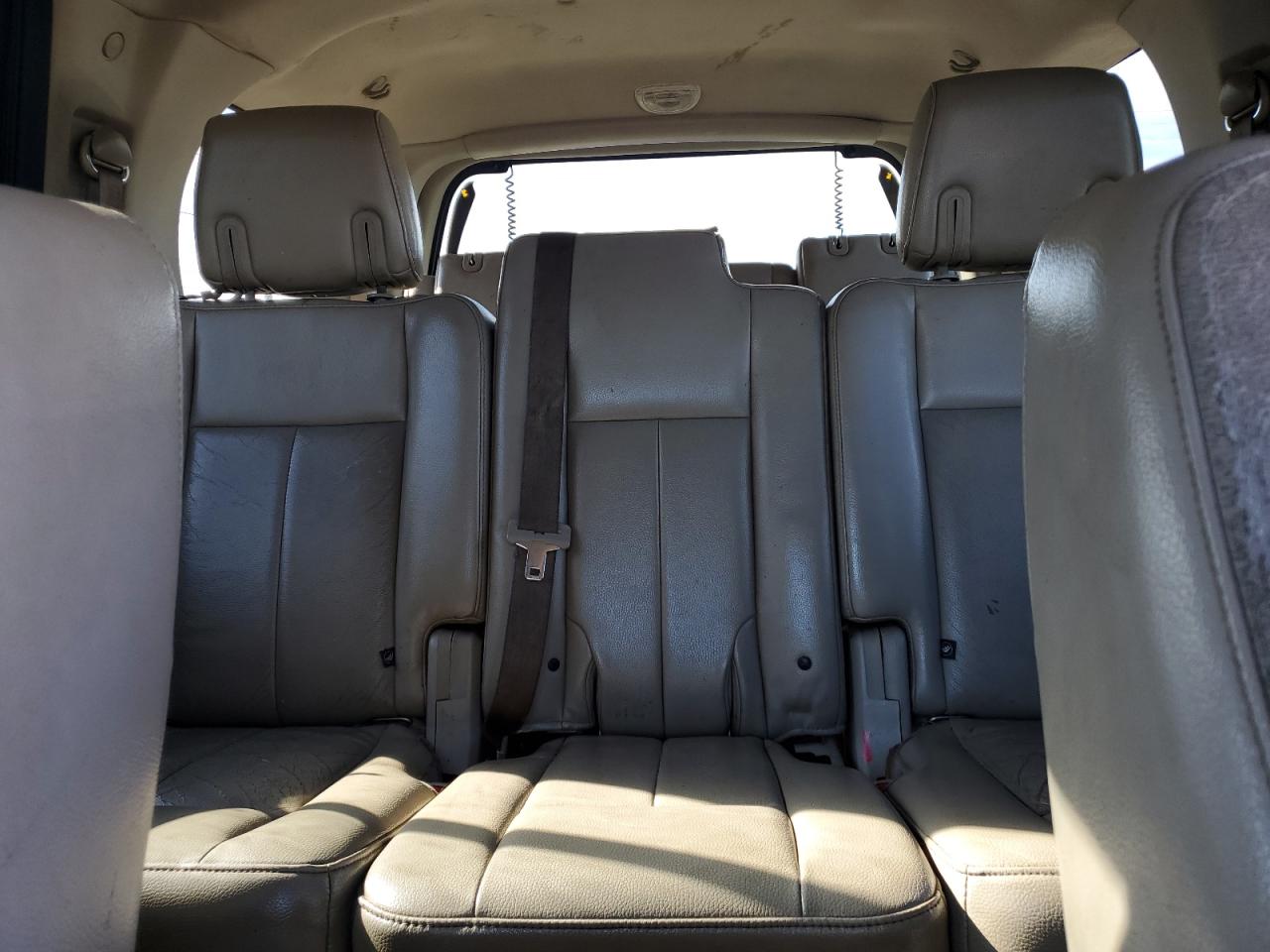 2010 Ford Expedition - Image 10