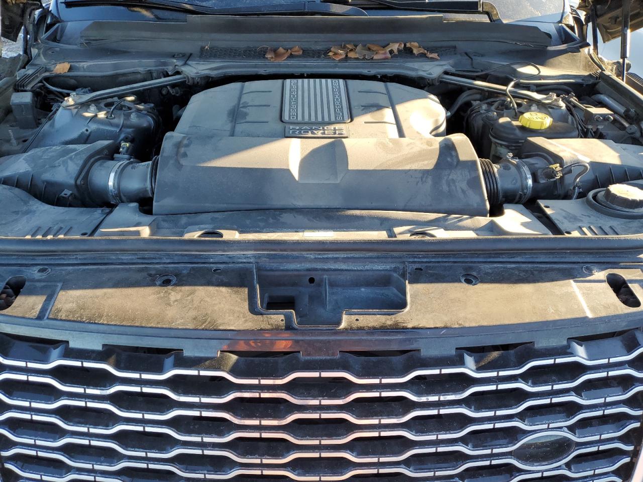 2013 Land Rover Range Rover - Image 12