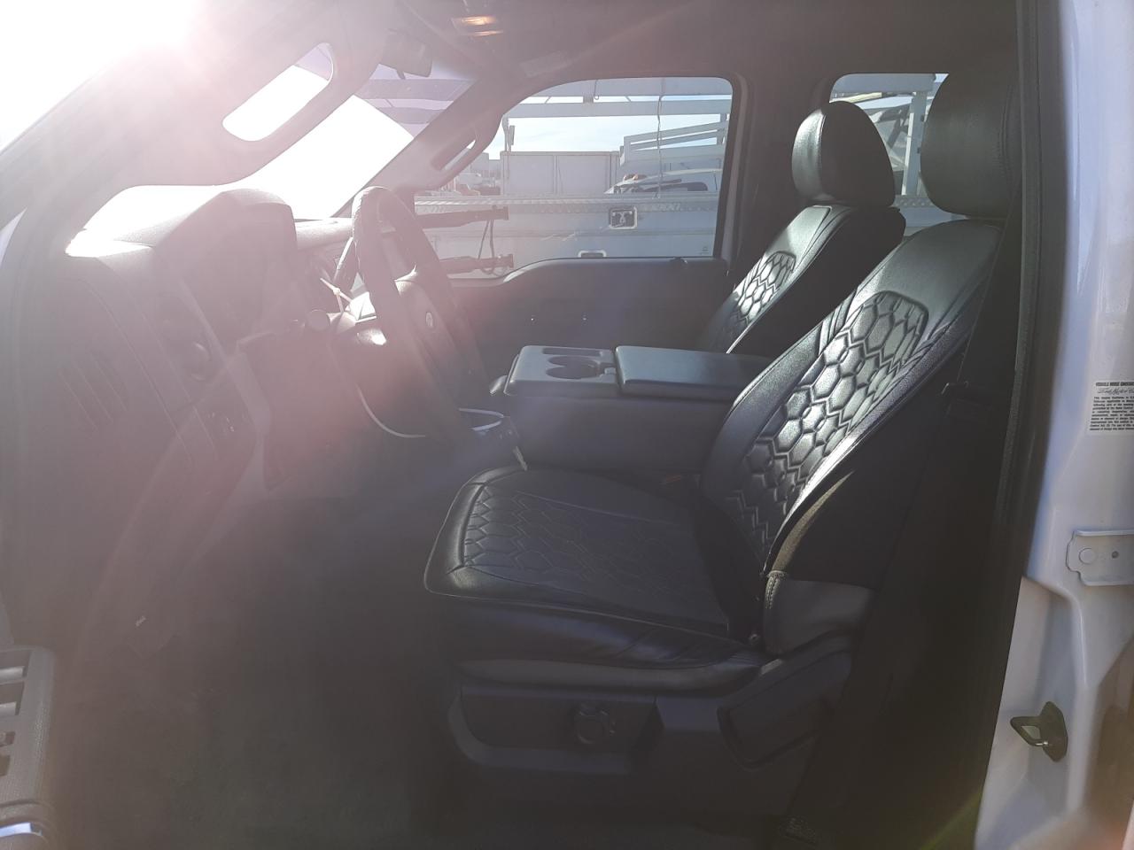 2013 Ford F350 - Image 7