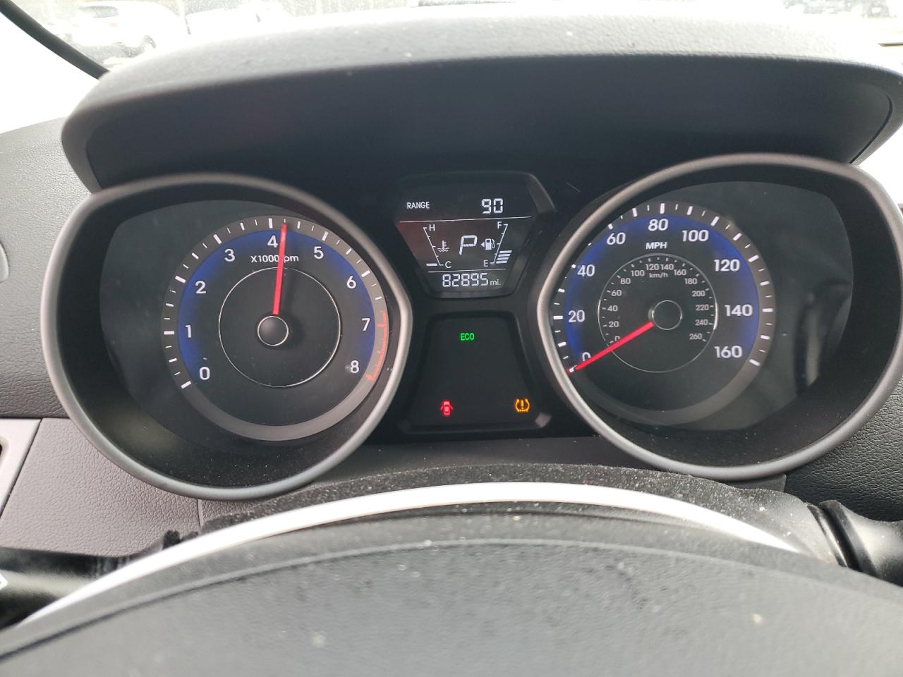 2015 Hyundai Elantra - Image 9