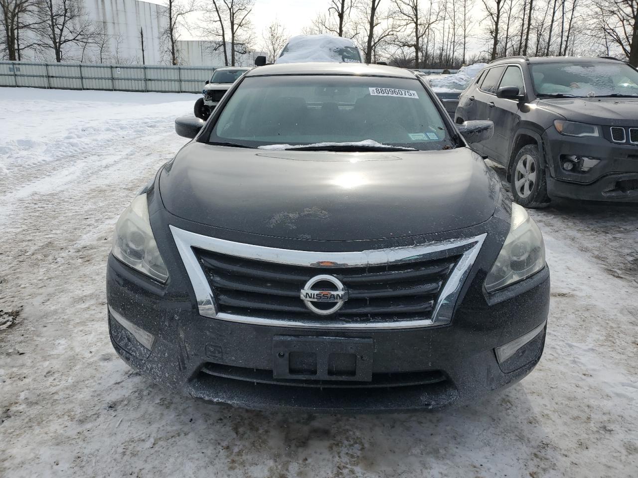 2015 Nissan Altima - Image 5