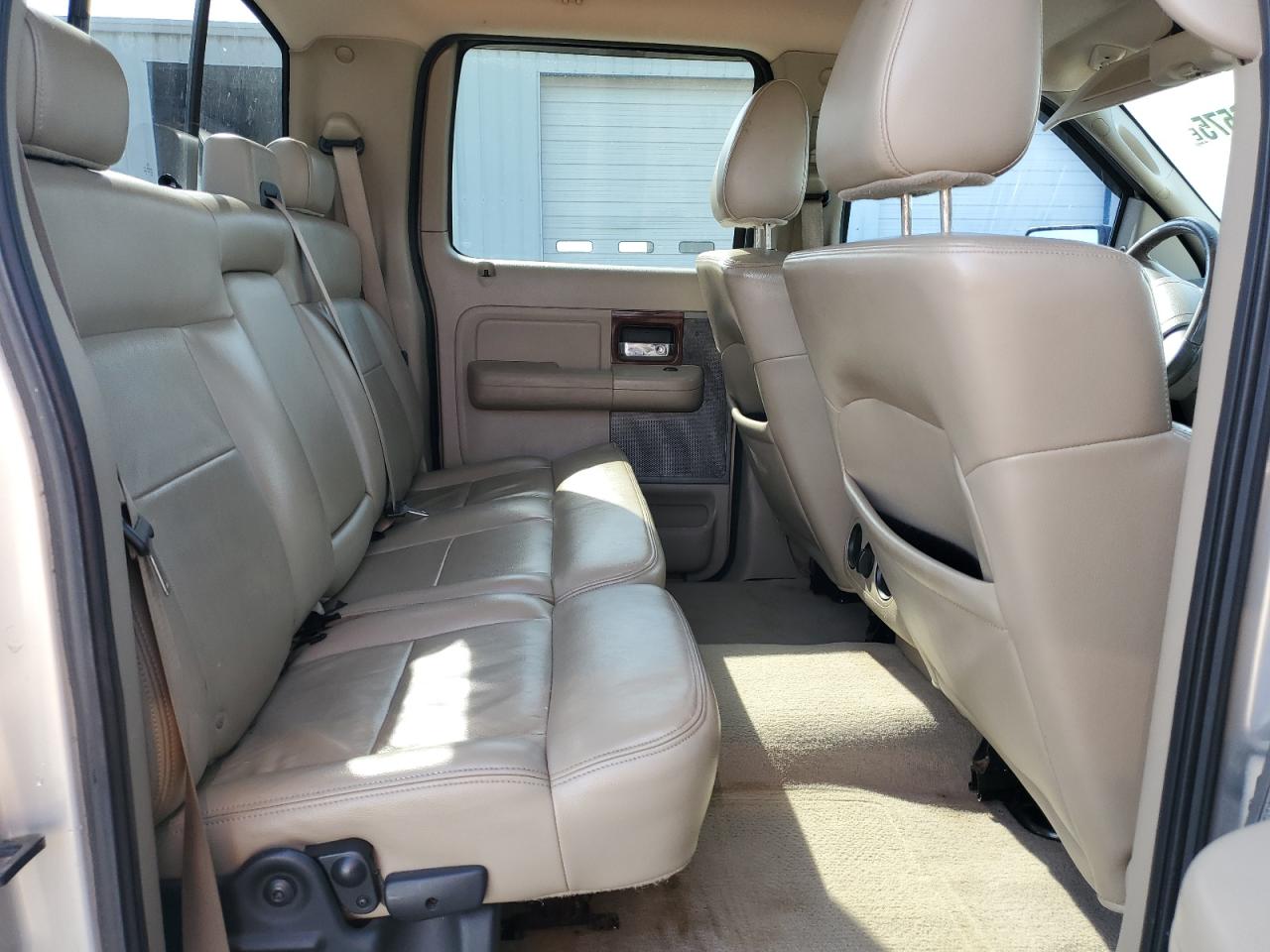 2006 Ford F-150 - Image 10