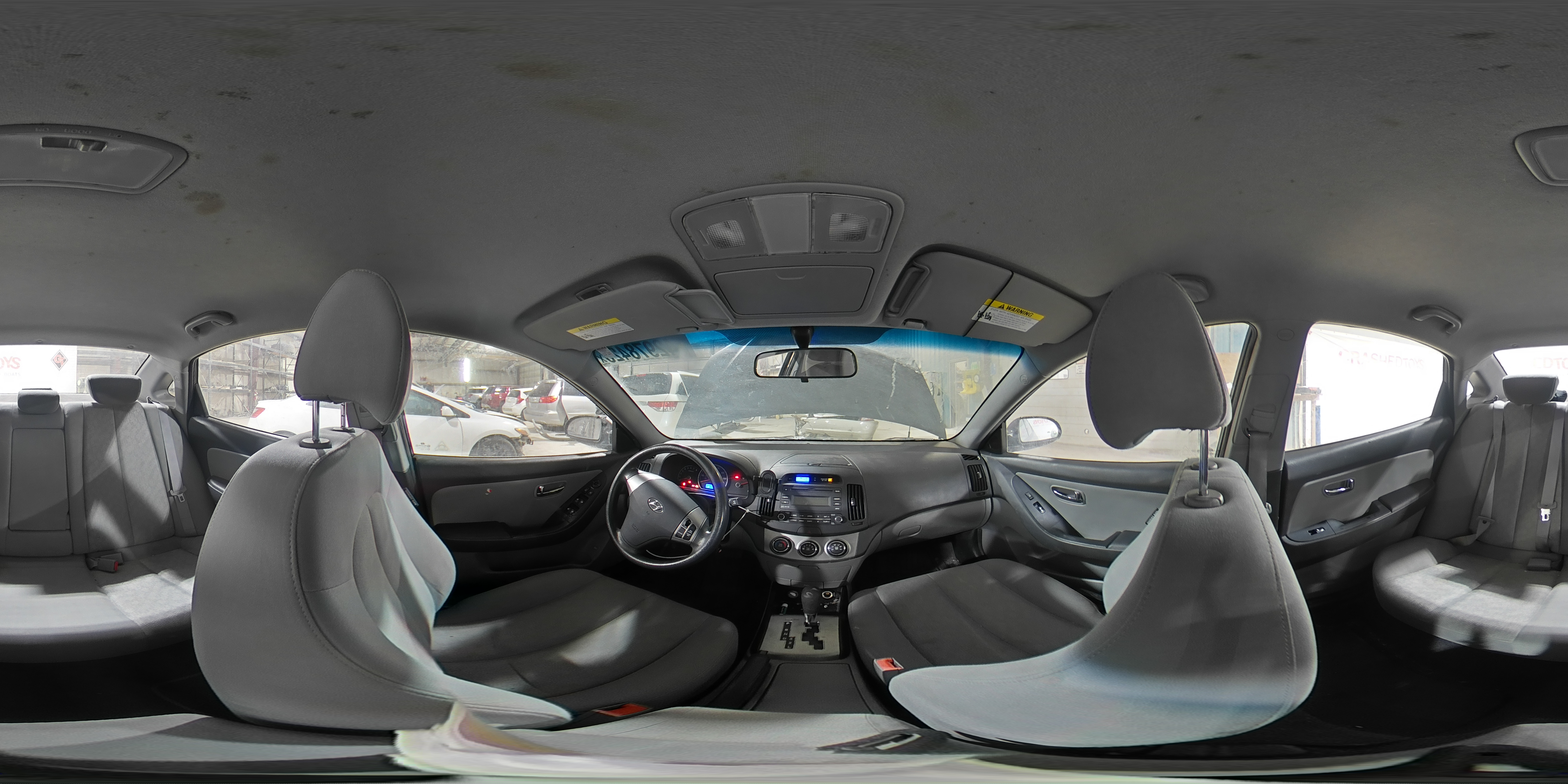 2010 Hyundai Elantra - Image 12