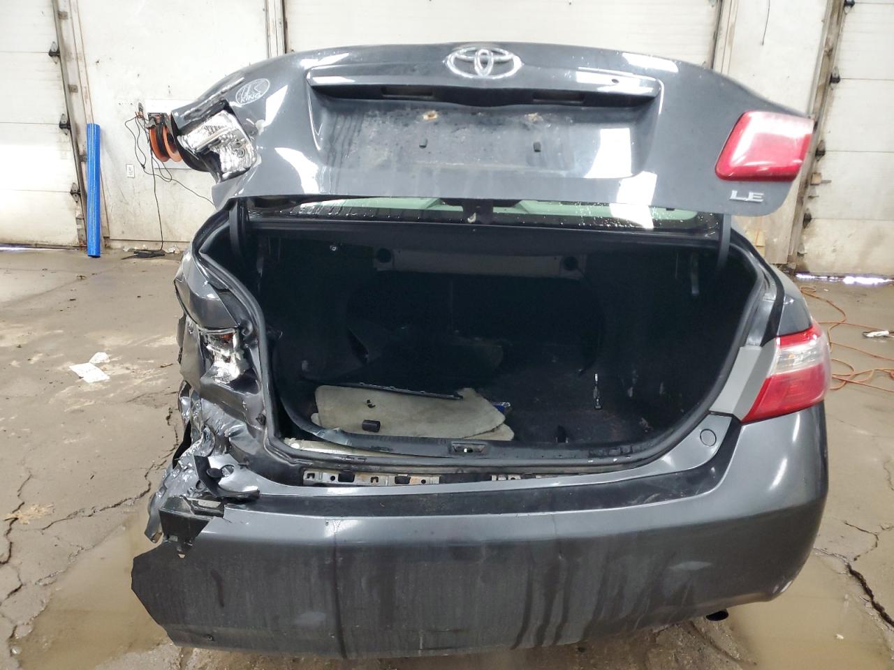 2009 Toyota Camry - Image 6
