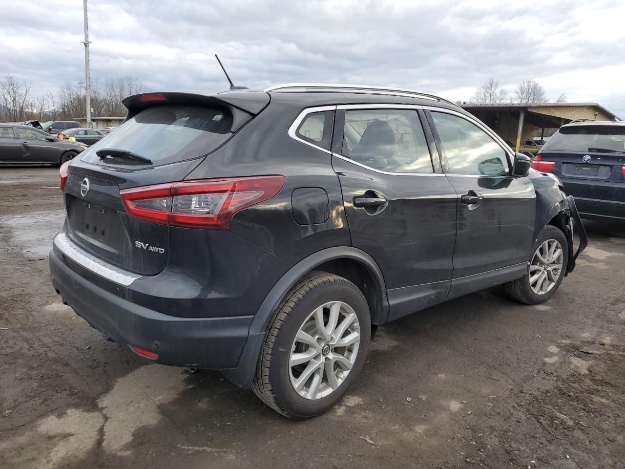 2020 Nissan Rogue - Image 3