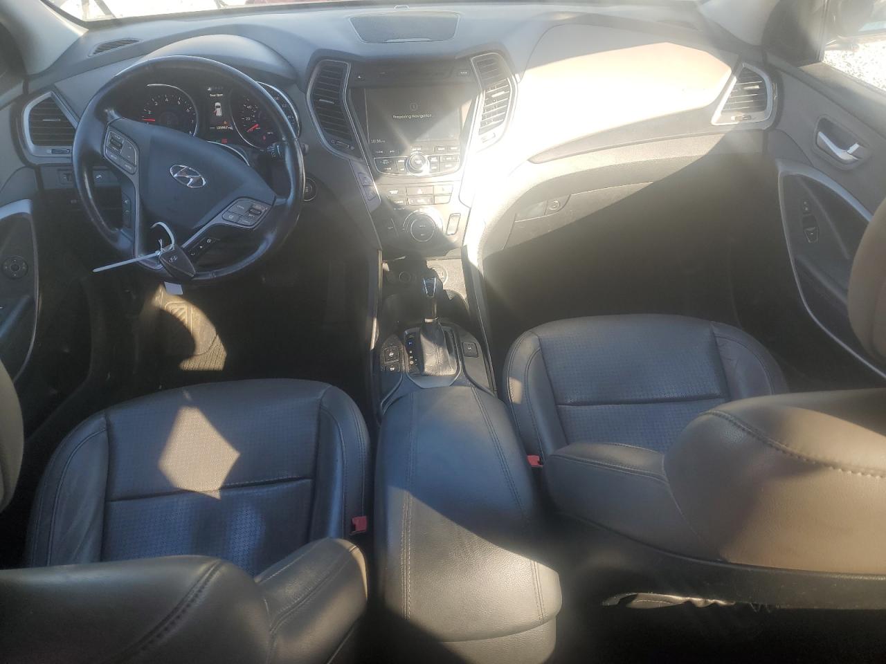 2014 Hyundai Santa Fe - Image 8