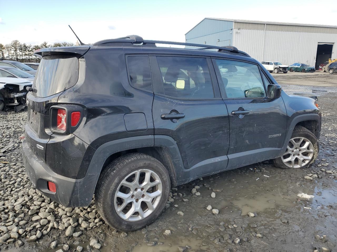 2015 Jeep Renegade - Image 3