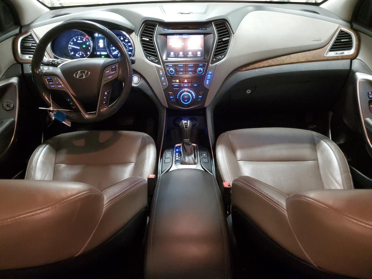 2018 Hyundai Santa Fe - Image 8