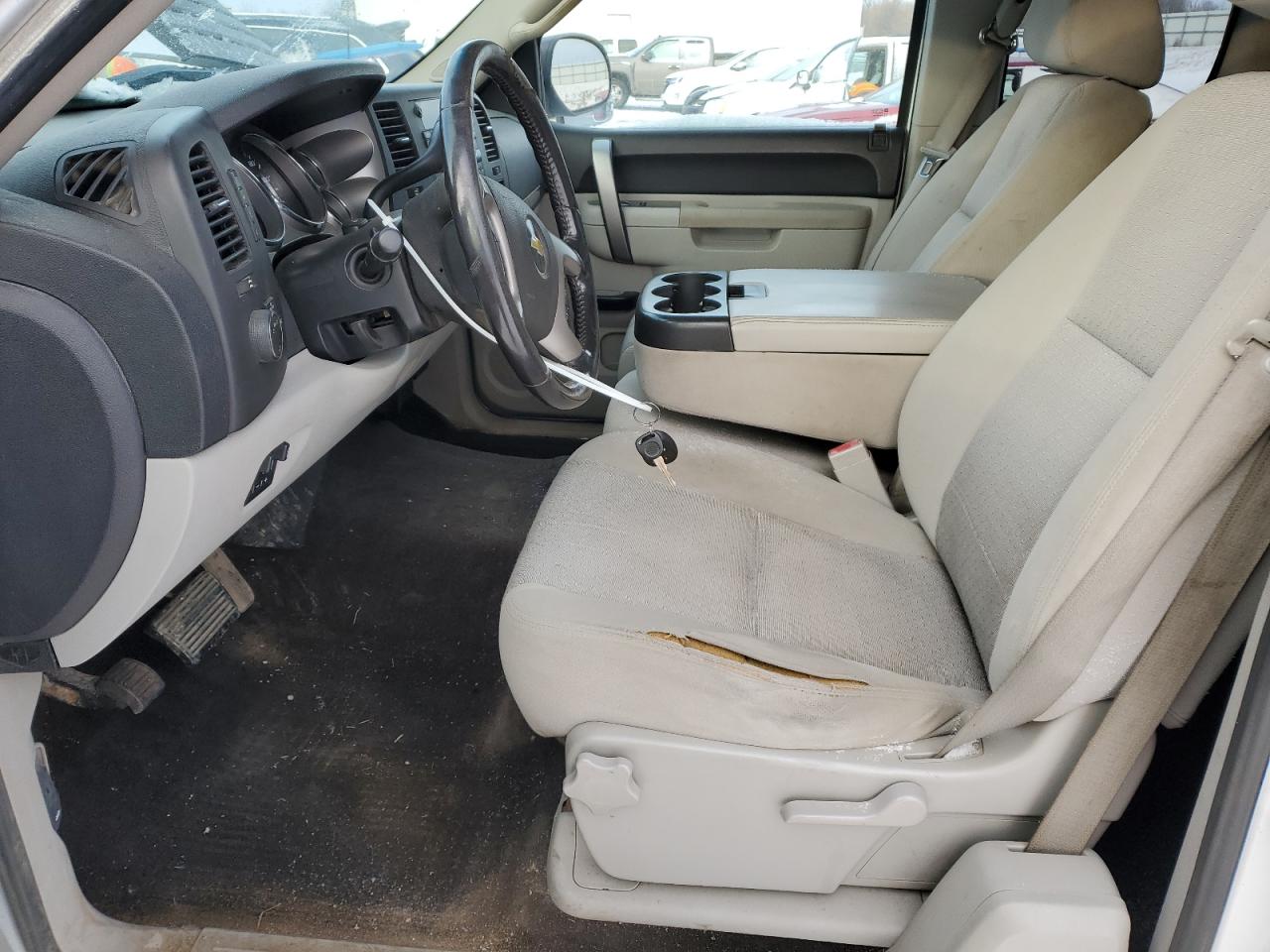 2011 Chevrolet Silverado - Image 7
