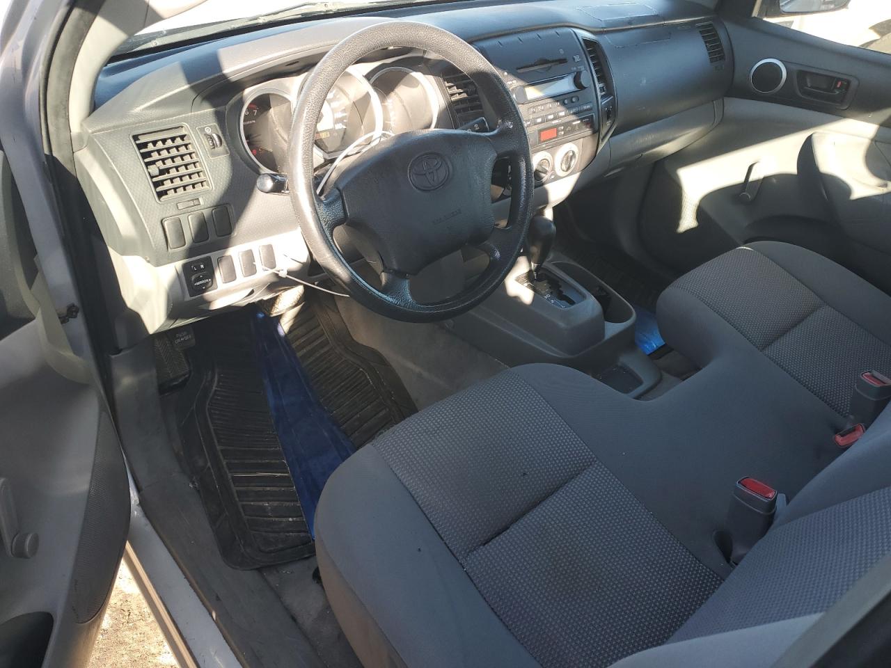 2005 Toyota Tacoma - Image 8