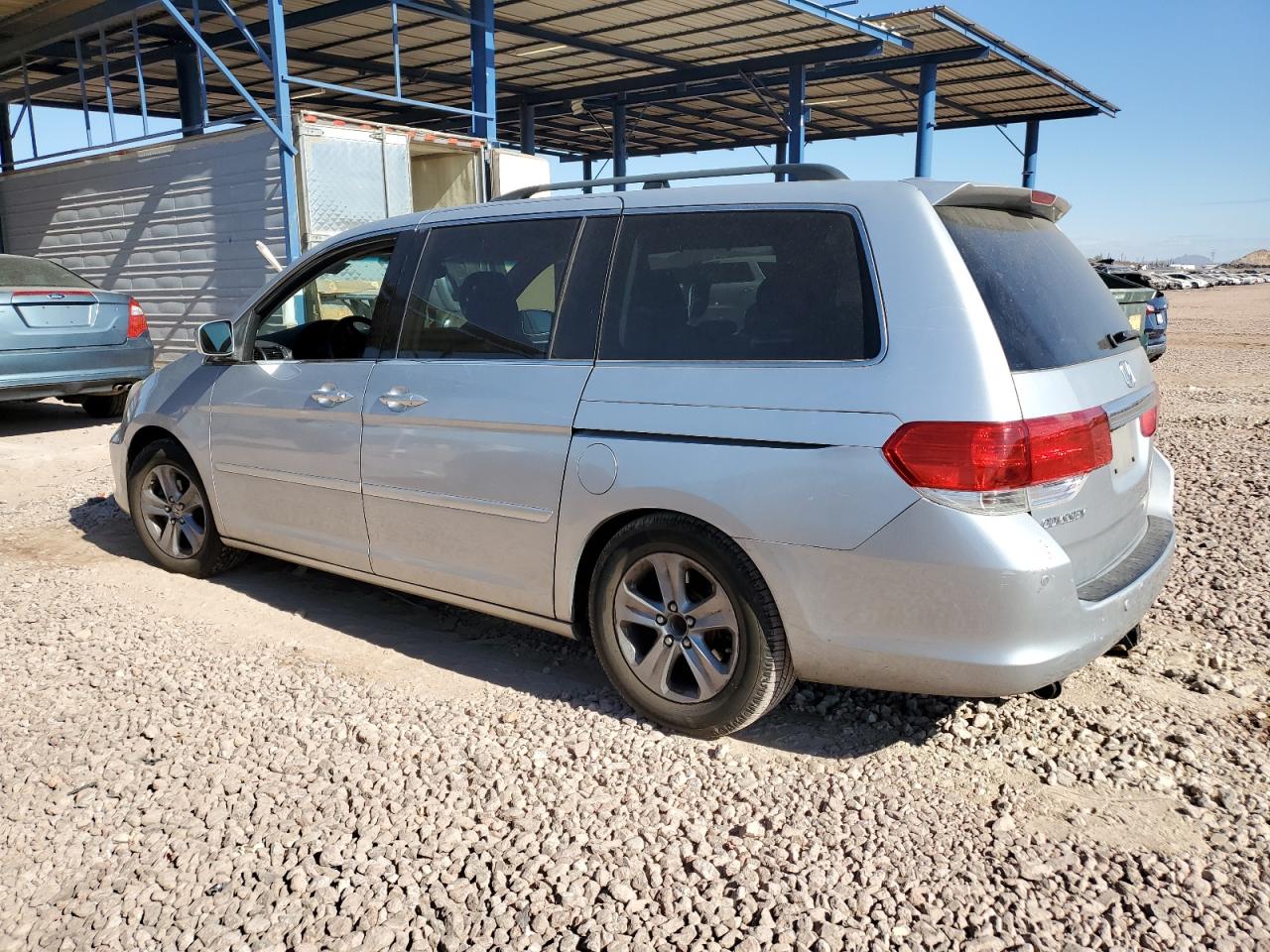 2010 Honda Odyssey - Image 2