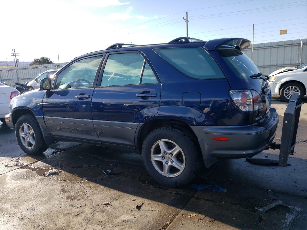 2003 Lexus RX - Image 2