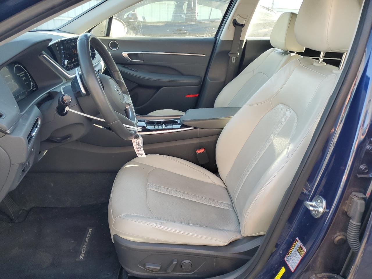 2022 Hyundai Sonata - Image 7