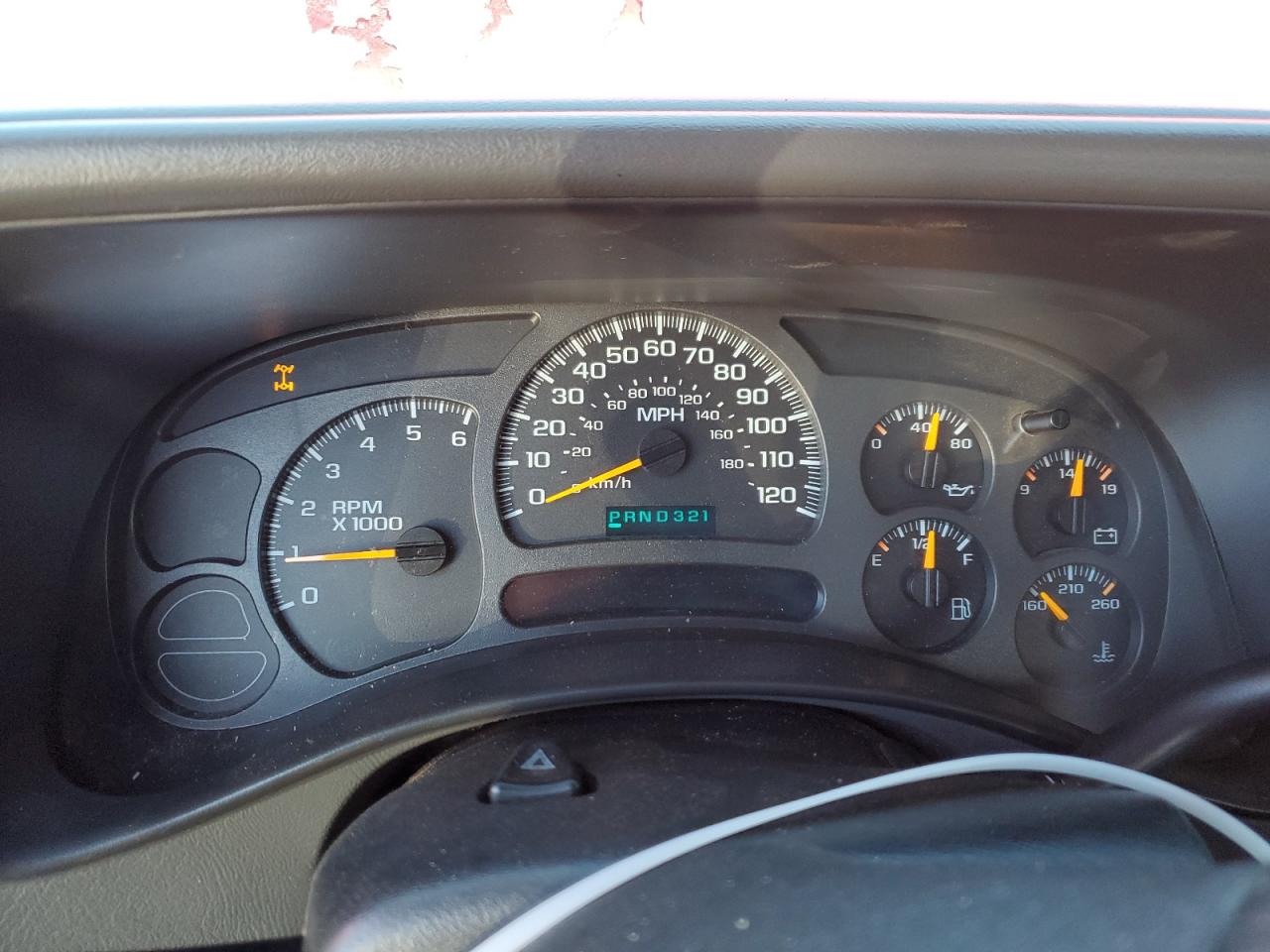 2004 Chevrolet Silverado - Image 9