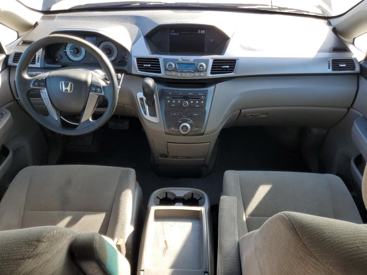 2012 Honda Odyssey - Image 8