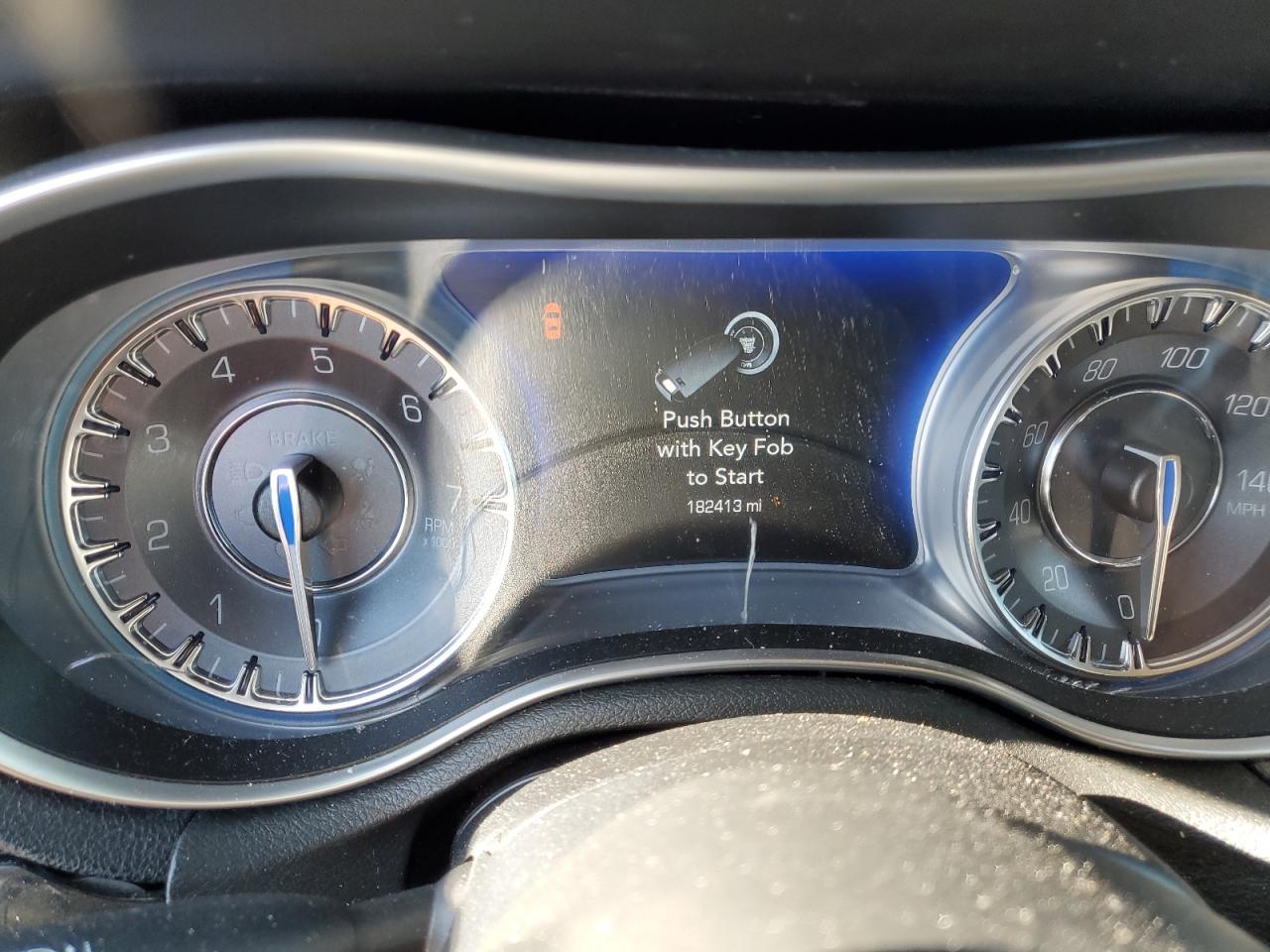 2018 Chrysler 300 - Image 9