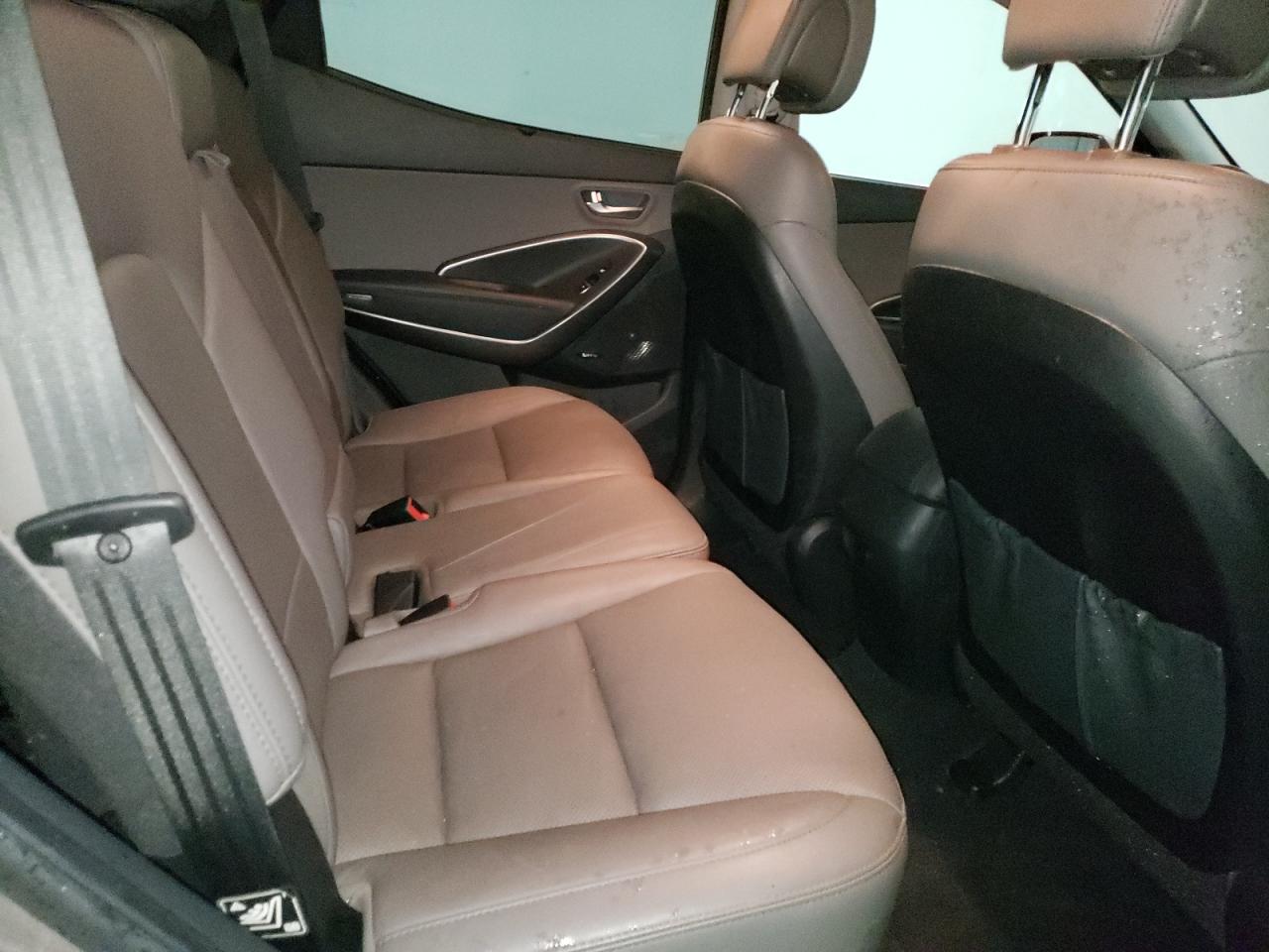 2018 Hyundai Santa Fe - Image 11