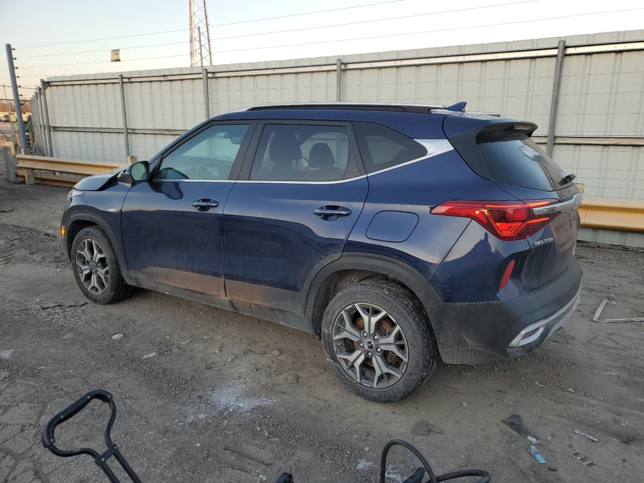 2023 Kia Seltos - Image 2