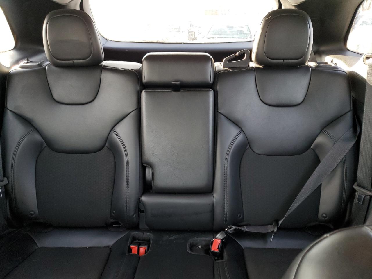 2019 Jeep Grand Cherokee - Image 10
