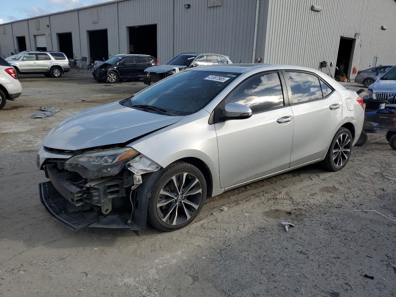 VIN 2T1BURHE4HC747734 2017 TOYOTA COROLLA no.1