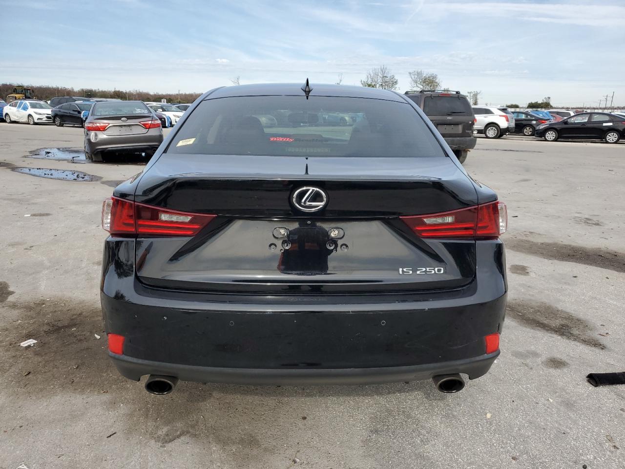 2015 Lexus IS - Image 6