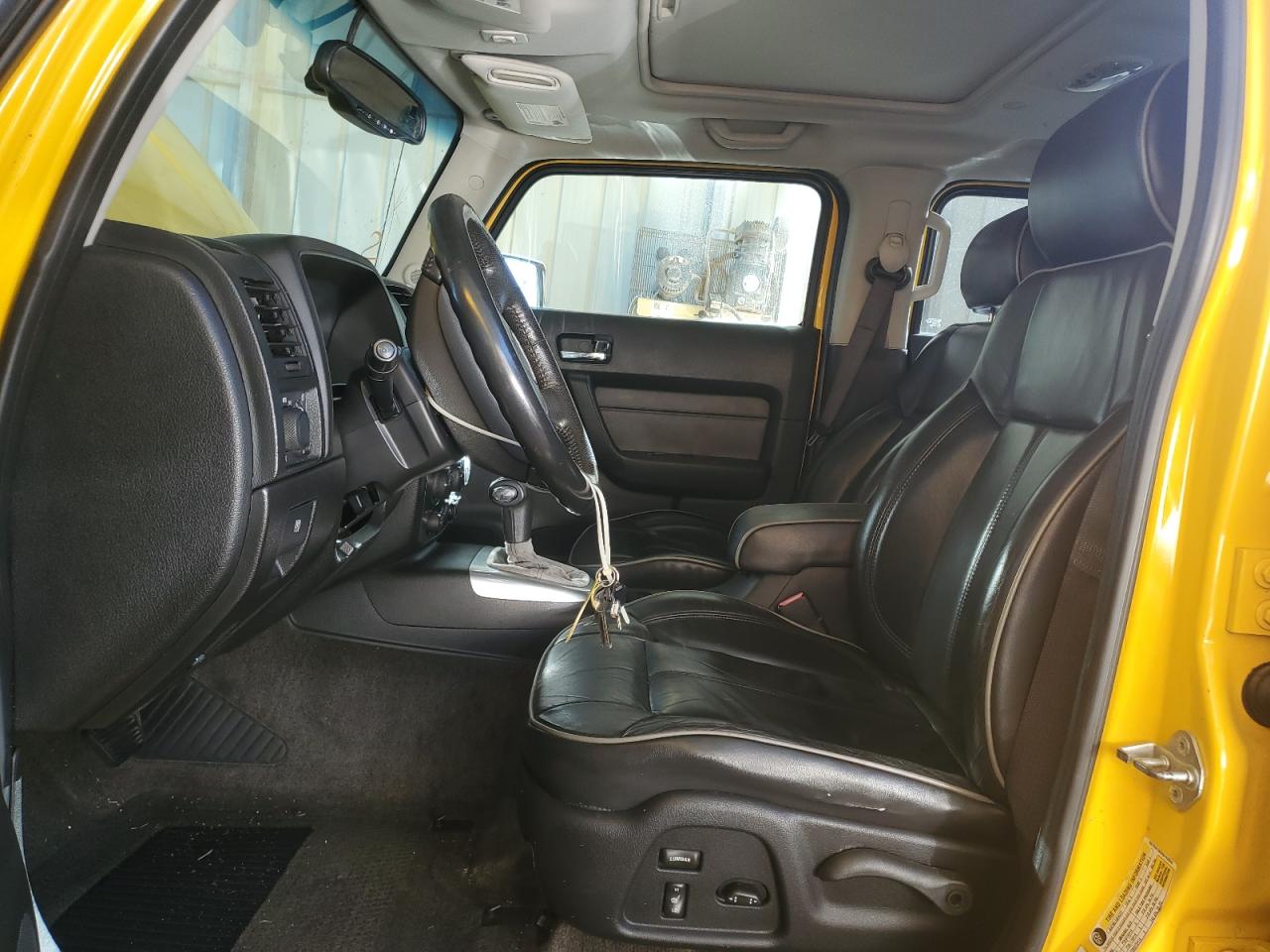 2006 Hummer H3 - Image 7