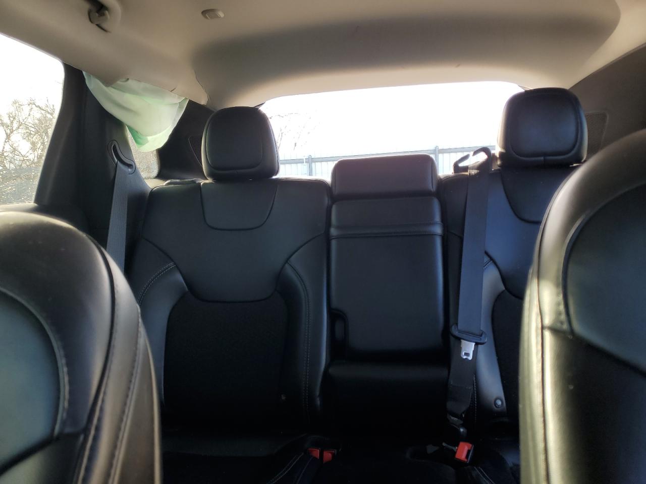 2019 Jeep Grand Cherokee - Image 10