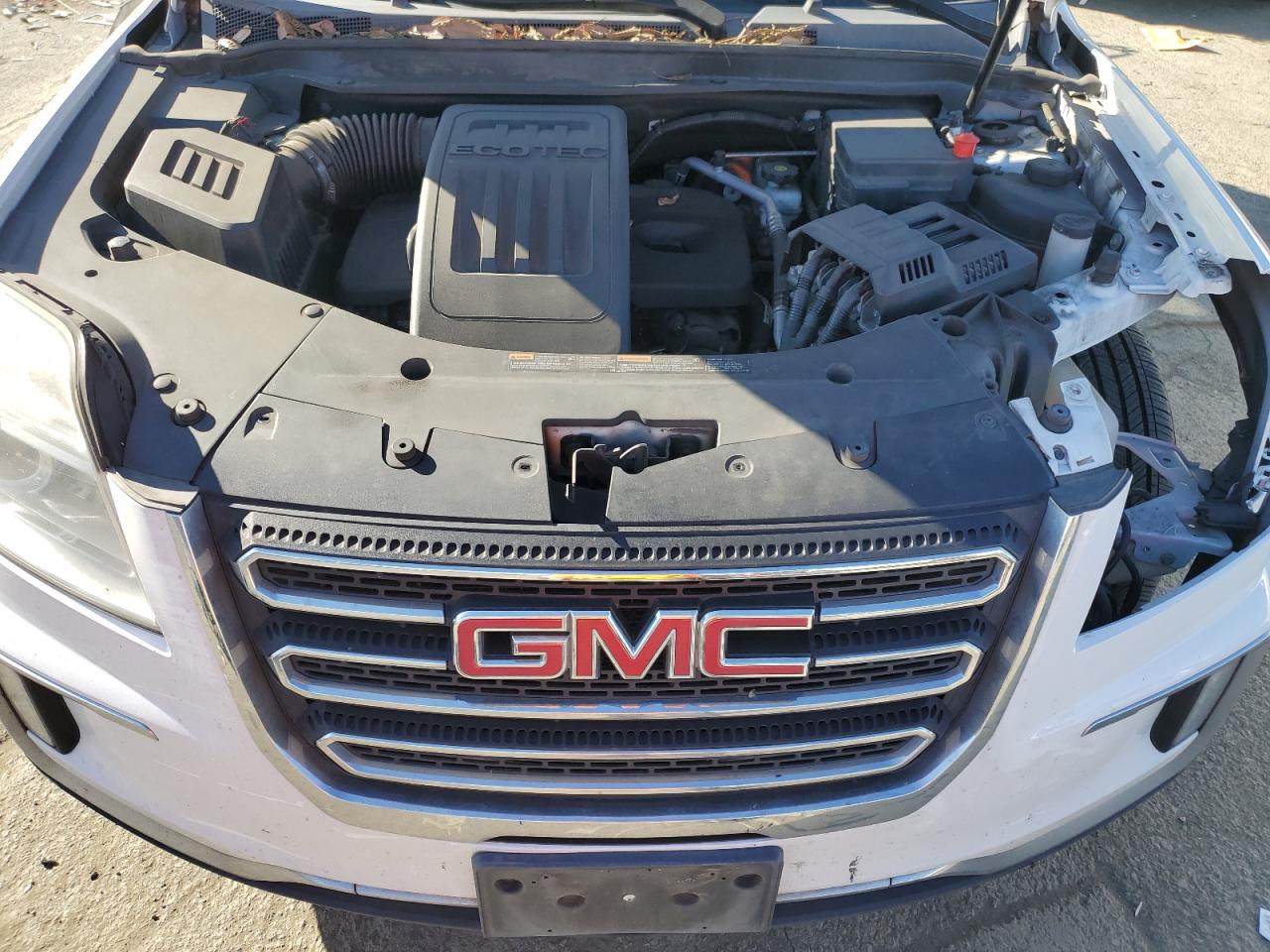 2017 GMC Terrain - Image 12