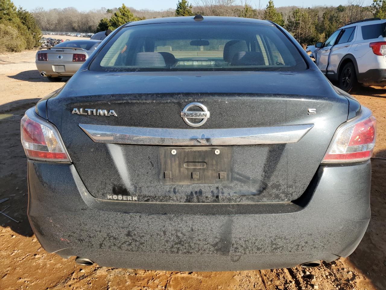 2015 Nissan Altima - Image 6