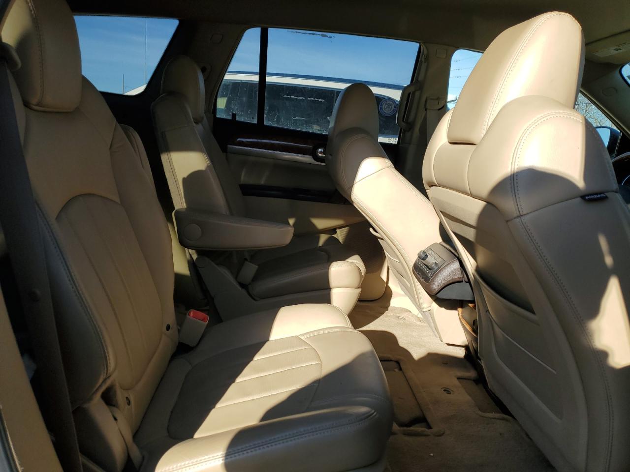 2008 Buick Enclave - Image 11