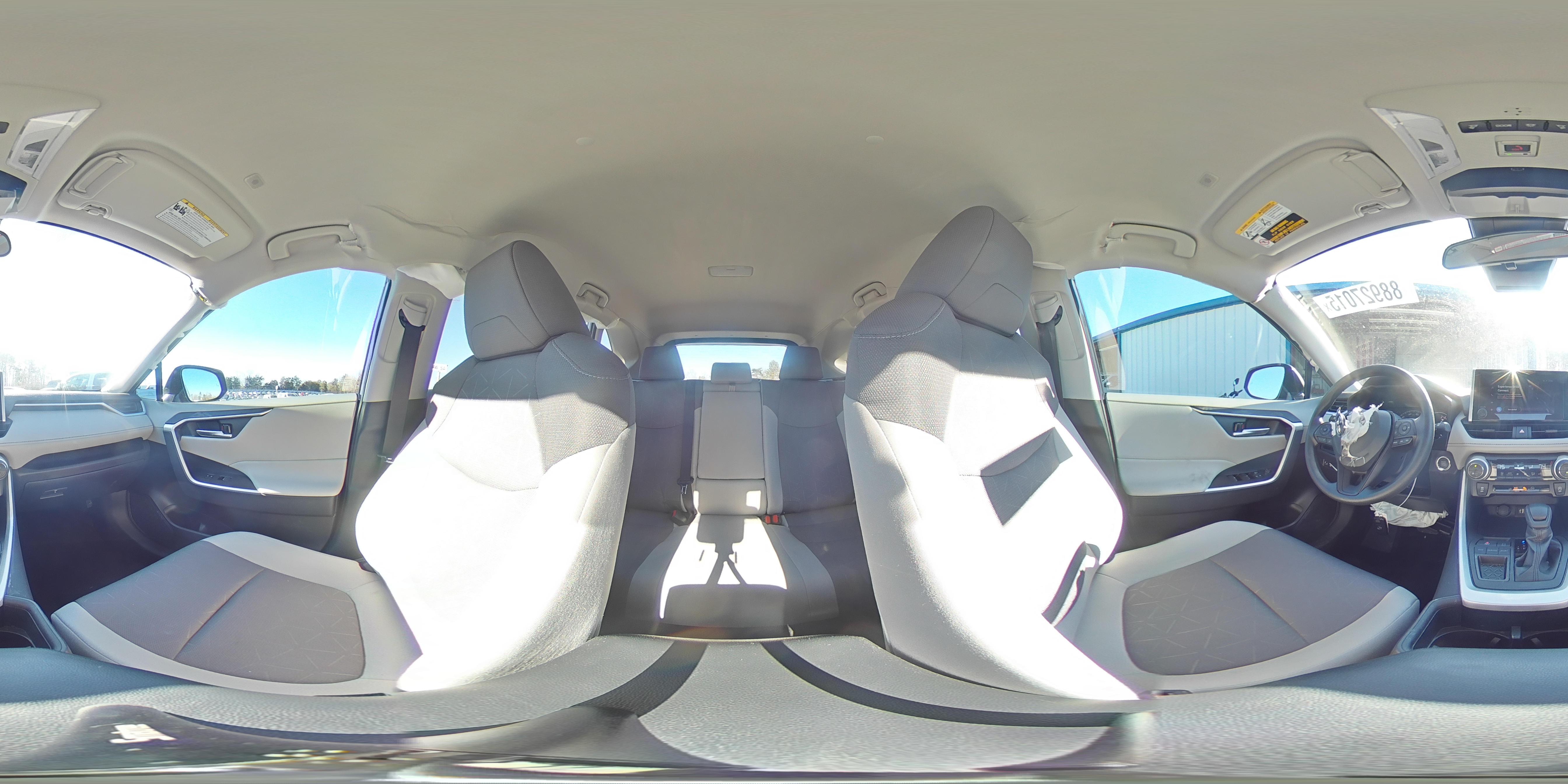 2024 Toyota RAV 4 - Image 14