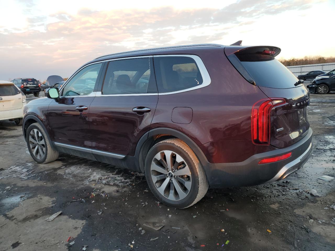 2020 Kia Telluride - Image 2