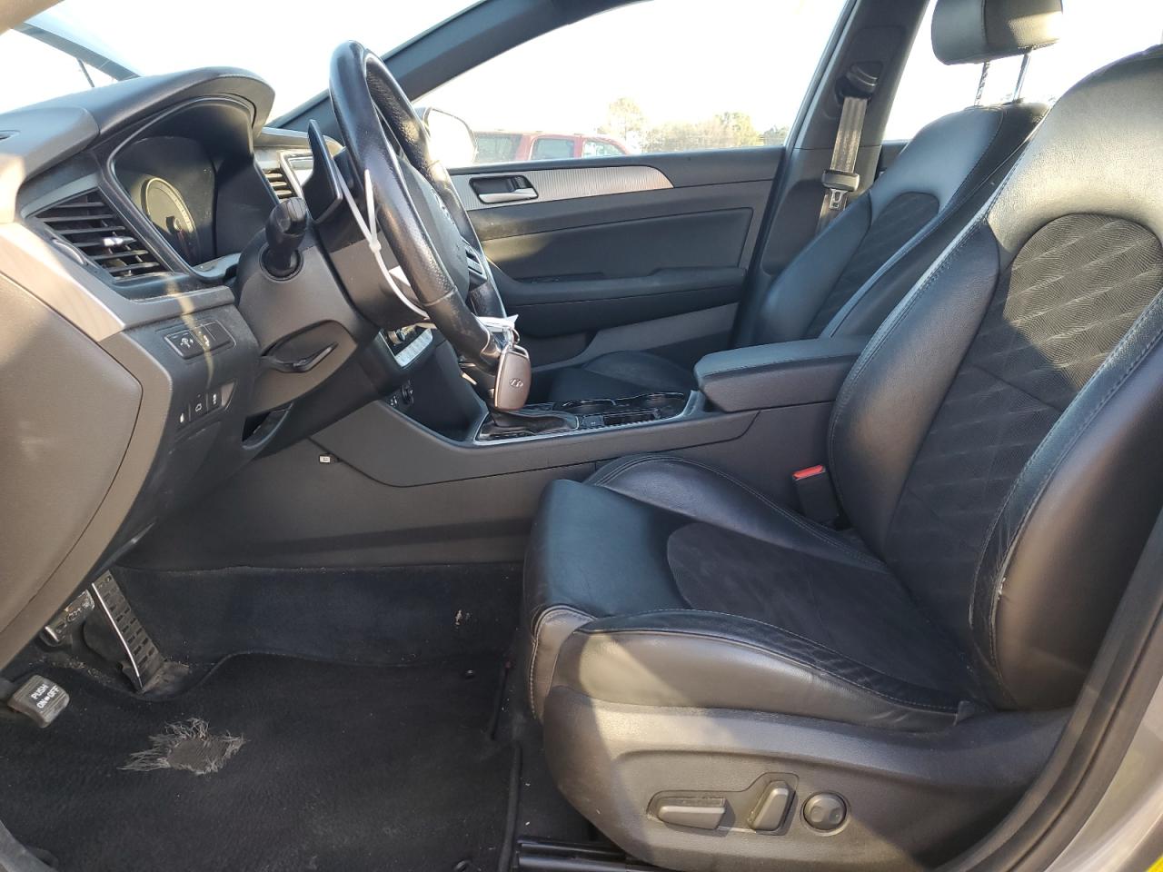 2018 Hyundai Sonata - Image 7