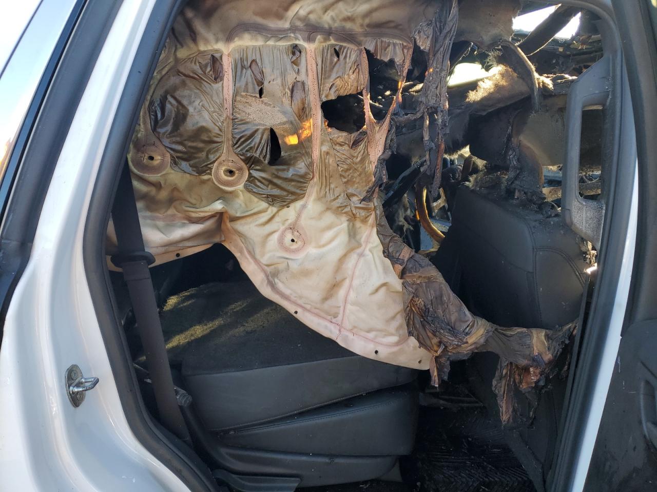 2018 GMC Yukon - Image 11