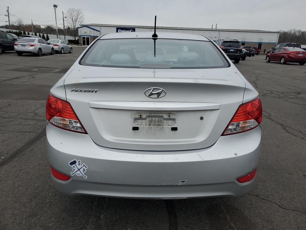 2013 Hyundai Accent - Image 6