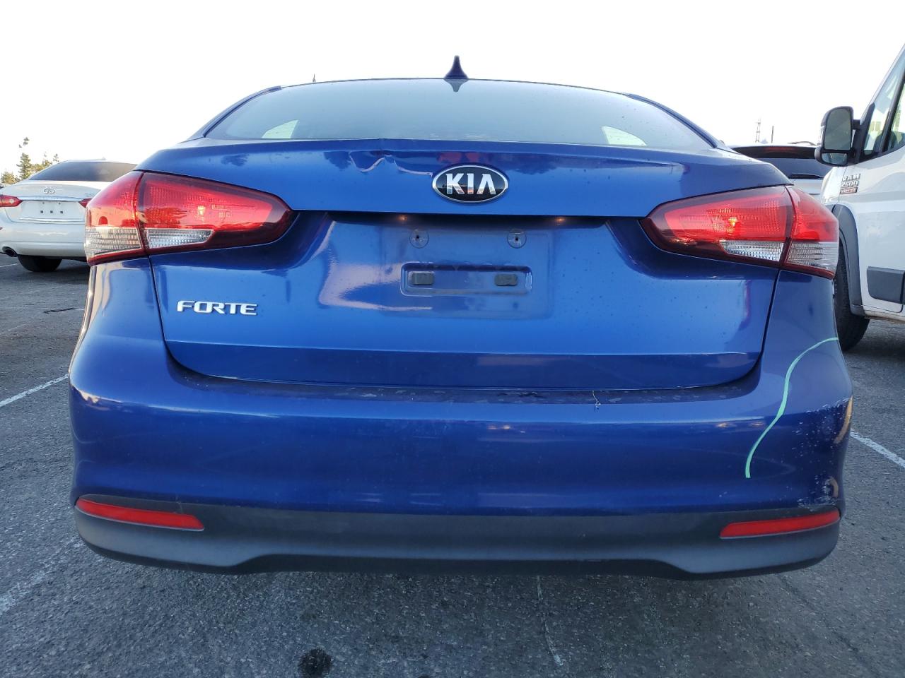 2017 Kia Forte - Image 6
