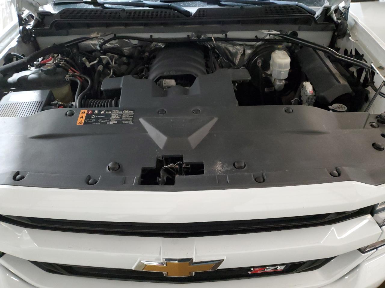 2017 Chevrolet Silverado - Image 11