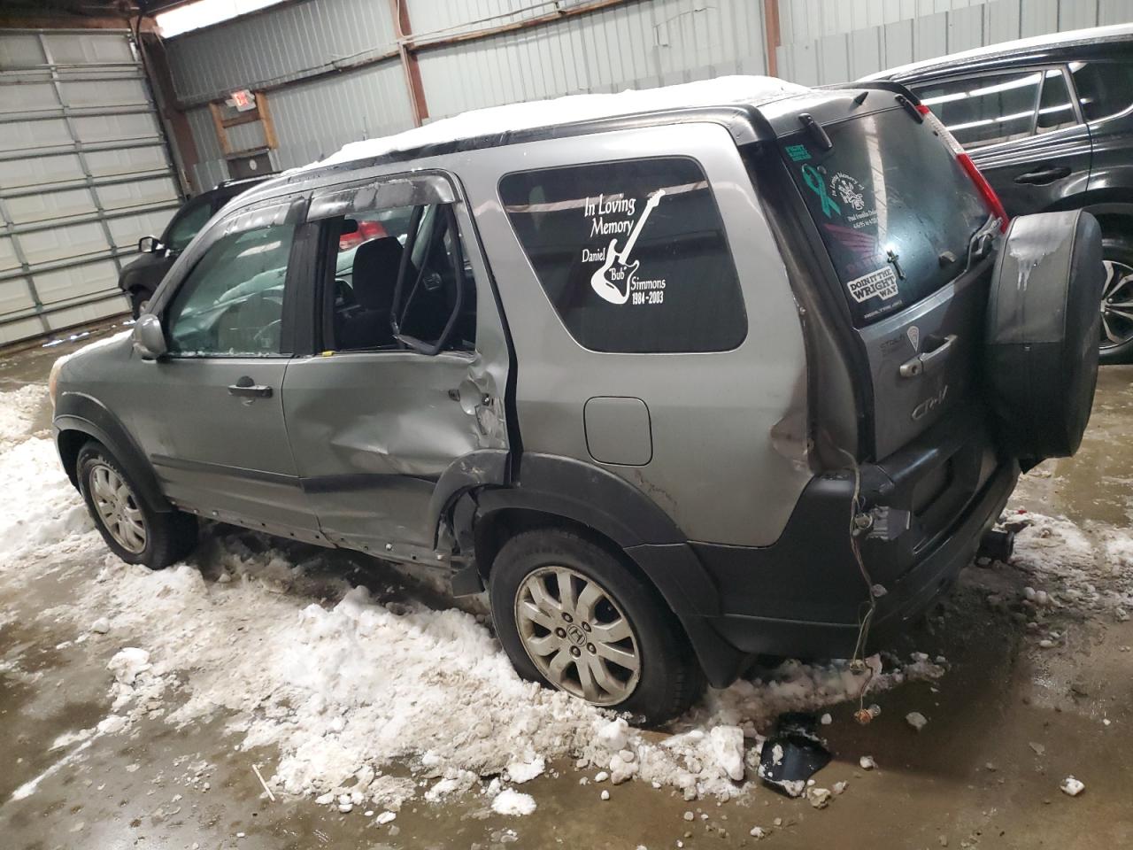 2005 Honda CR-V - Image 2