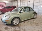 2008 Volkswagen New Beetle S للبيع في Columbia، MO - Rear End