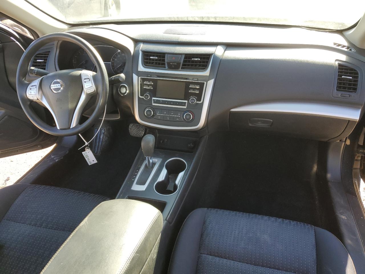 2016 Nissan Altima - Image 8